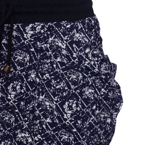 Jasmin Pants Joggers light weight with drag-stings - Picture 2 of 3